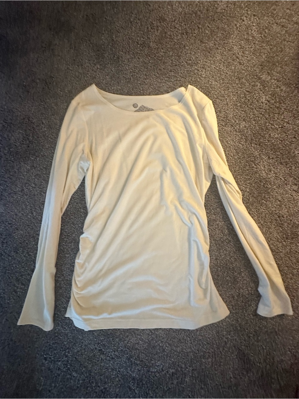 sahalie Light Creamy yellow Long-Sleeve Scoop Neck Top
